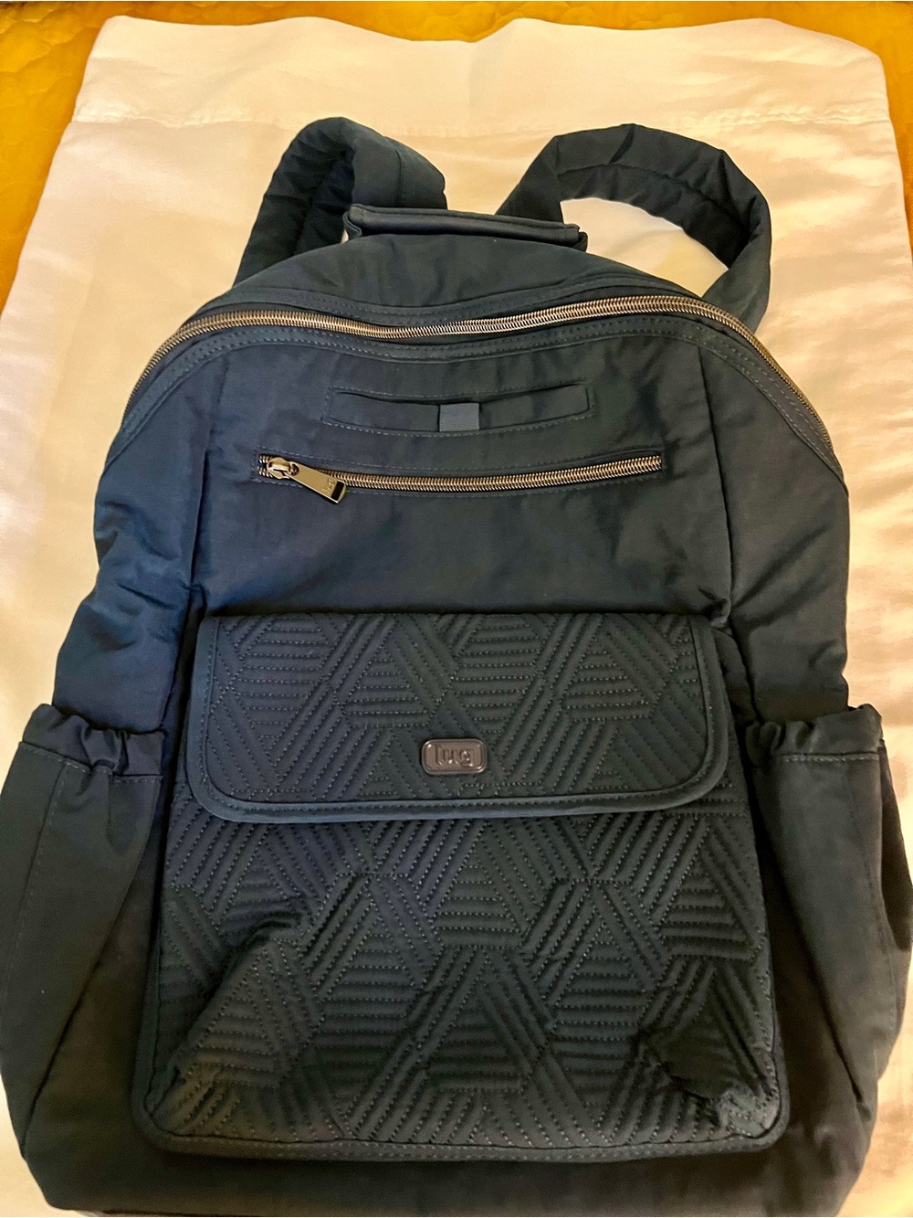Lug Quilted-Front Tumbler Navy Backpack
